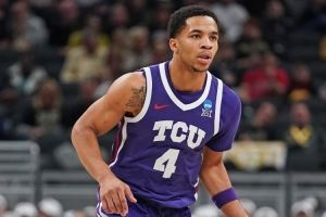 前魔术后卫尼尔森之子！美记：国王签下前锋小贾米尔-尼尔森