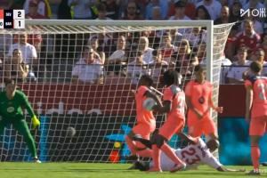 塞维利亚攻门击中巴尔德手臂！裁判和VAR认定不是点球