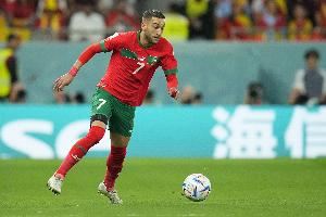 克卢日主席谈没签齐耶赫：他的左膝有些问题，我们无法承担风险