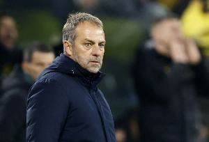 不如去年同期！每体：巴萨全队普遍感到比去年更疲劳，弗里克担忧