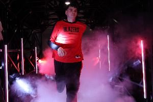 克林根：斯普利特执教很严格从不让我们松懈 为他打球很开心